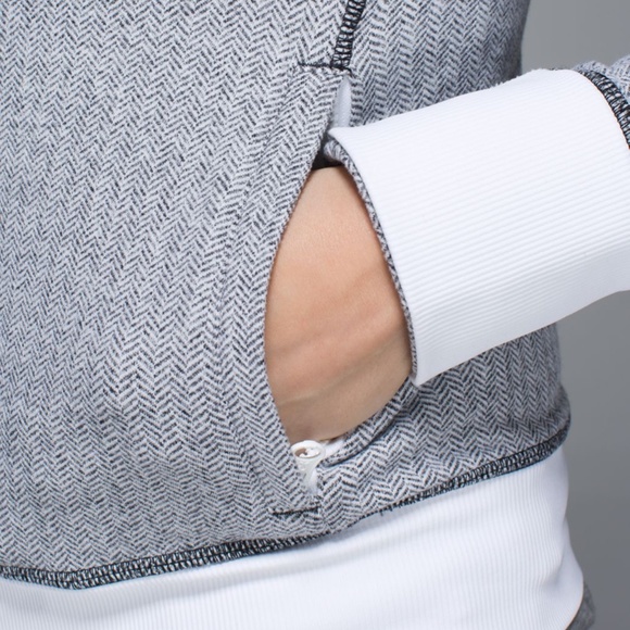 Lululemon Be Present Jacket - Picture 4 of 16